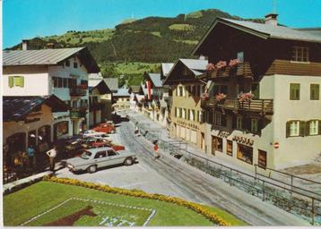Oostenrijk, Kitzbuhel met auto's Mercedes S klasse W108/109 beschikbaar voor biedingen