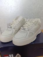 Fila Teratach Low, Wit, Nieuw, Ophalen of Verzenden, Sneakers of Gympen