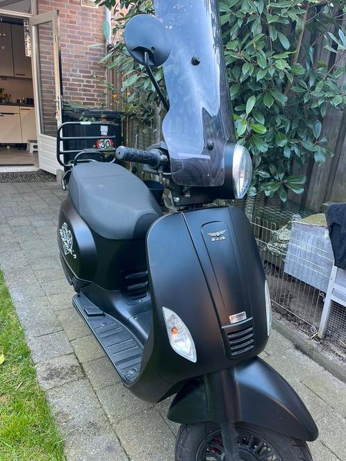 Djjd Cashmere EF snorscooter, Fietsen en Brommers, Snorfietsen en Snorscooters, Gebruikt, Overige merken, Benzine, Ophalen