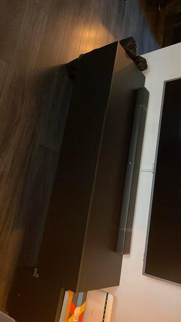 Televisiemeubel 3 deuren zwevend hangend bruin