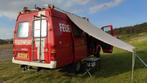 Unieke BENZINE 4x4 AWD Oldtimer Camper - Brandweerwagen, Caravans en Kamperen, Campers, Benzine, 5 tot 6 meter, Particulier, Ford