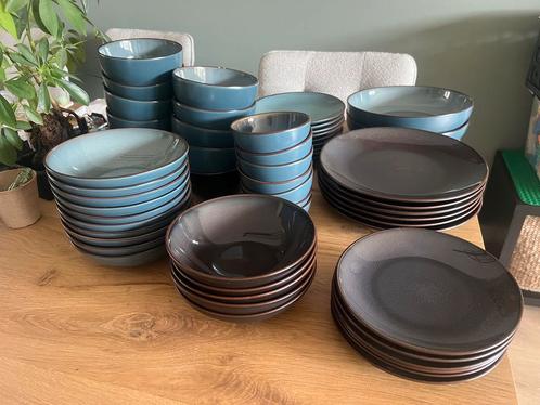 Compleet Servies Set - Blauw & Bruin Aardewerk, Huis en Inrichting, Keuken | Servies, Zo goed als nieuw, Compleet servies, Effen