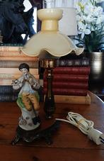 Oud barok tafellampje keramiek mannetje onder lamp, Ophalen of Verzenden