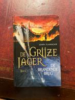 De Grijze Jager - De Brandende Brug (Boek 2), Ophalen, Gelezen