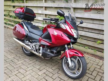 Honda NT 700 V Deauville ABS vol opties ( nt700 nt700v 650) beschikbaar voor biedingen