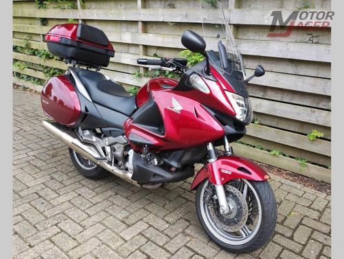 Honda NT 700 V Deauville ABS vol opties ( nt700 nt700v 650), Motoren, Motoren | Honda, Bedrijf, Toermotor, meer dan 35 kW, 2 cilinders