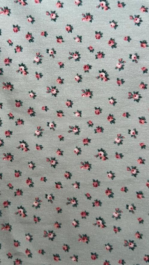 Liberty small roses tricot, Hobby en Vrije tijd, Stoffen en Lappen, Nieuw, Katoen, 120 cm of meer, 30 tot 200 cm, Ophalen of Verzenden