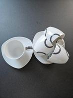 4 Kop en schotels, wit met zwarte accenten., Ophalen, Zo goed als nieuw, Porselein, Kop en/of schotel