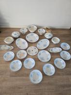 Compleet servies SOCIETE CERAMIQUE MAESTRICHT. ANNA DÉPOSE, Antiek en Kunst, Ophalen of Verzenden