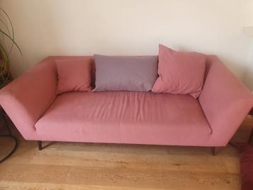 2-zitsbank oudroze + kussens beschikbaar voor biedingen