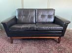 Mid Century Danish Brown Leather 2-Seater Sofa, Twee, Gebruikt, Ophalen of Verzenden, Hout