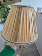 Lampenvoet met zijden kap, gevoerd, Gebruikt, 25 tot 50 cm, Klassiek, Rond