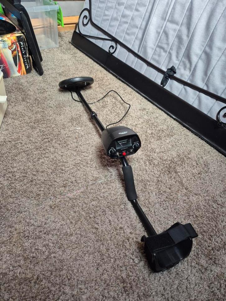 Metaaldetector, Hobby en Vrije tijd, Metaaldetectors, Gebruikt, 30 cm of minder, Overige merken, Discriminatie metaaldetectie