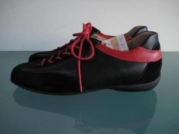 HARTJES | Nieuwe leren zwarte wandelschoenen 36 beschikbaar voor biedingen