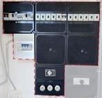 Grote groepenkast met aardlek-schakelaars te koop, Doe-het-zelf en Verbouw, Elektra en Kabels, Ophalen, Gebruikt, Schakelaar