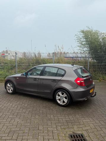 BMW 1-Serie 2.0 118i 5DR Automaat 2007 lees beschrijvingen beschikbaar voor biedingen