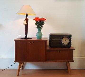midcentury meubel beschikbaar voor biedingen