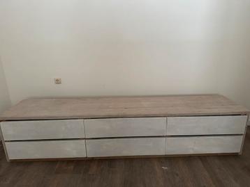 TV meubel beschikbaar voor biedingen