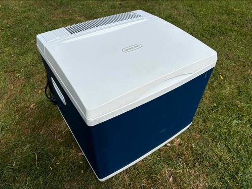 Mobicool MB40 koelbox vriesbox 12V en 230V, Caravans en Kamperen, Koelboxen, Zo goed als nieuw, Koelbox, Elektrisch, Ophalen