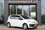 Volkswagen UP R-Line *CRUISE*CAMERA*DAB*PDC*CLIMA BLACK&WHIT, Voorwielaandrijving, Gebruikt, Met garantie (alle), Origineel Nederlands