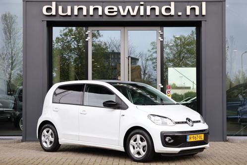 Volkswagen UP R-Line *CRUISE*CAMERA*DAB*PDC*CLIMA BLACK&WHIT, Auto's, Volkswagen, Bedrijf, up!, Benzine, Euro 6, C, Hatchback