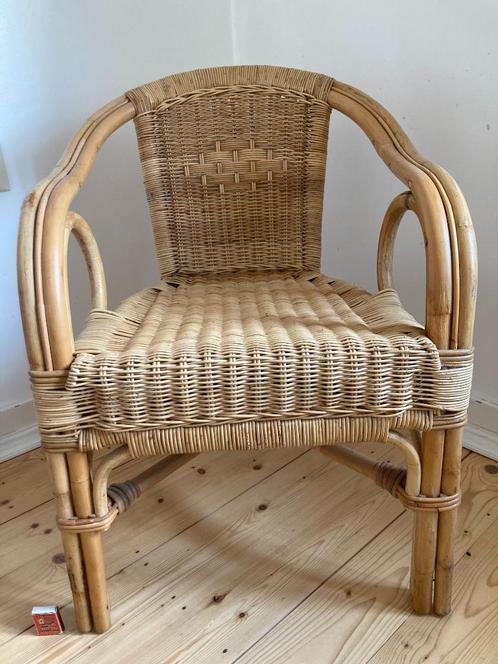 Rieten stoel rotan stoeltje bamboe riet Aziatisch Oriëntaals, Huis en Inrichting, Stoelen, Zo goed als nieuw, Eén, Hout, Riet of Rotan