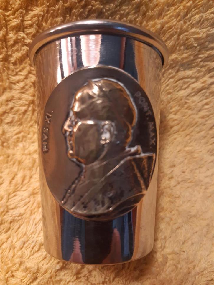 Paus pius X1 drink beker, Antiek en Kunst, Antiek | Goud en Zilver, Ophalen of Verzenden