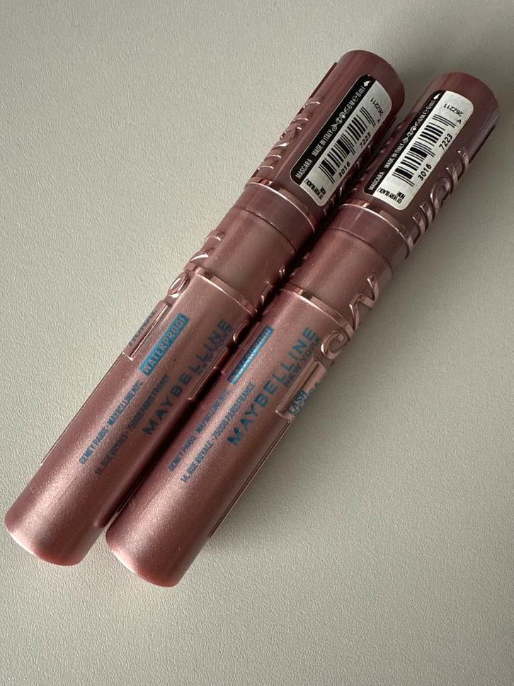 2x Maybelline Sky High Waterproof zwarte Mascara - Nieuw!, Sieraden, Tassen en Uiterlijk, Uiterlijk | Cosmetica en Make-up, Nieuw