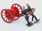 Metalen Brandweer figuren of poppetjes met slang hasp[el, Hobby en Vrije tijd, Modelauto's | 1:43, Ophalen of Verzenden, Gebruikt
