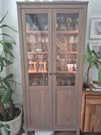Ikea Hemnes vitrinekast met verlichting grijsbruin, Ophalen, Glas, 50 tot 100 cm, 150 tot 200 cm