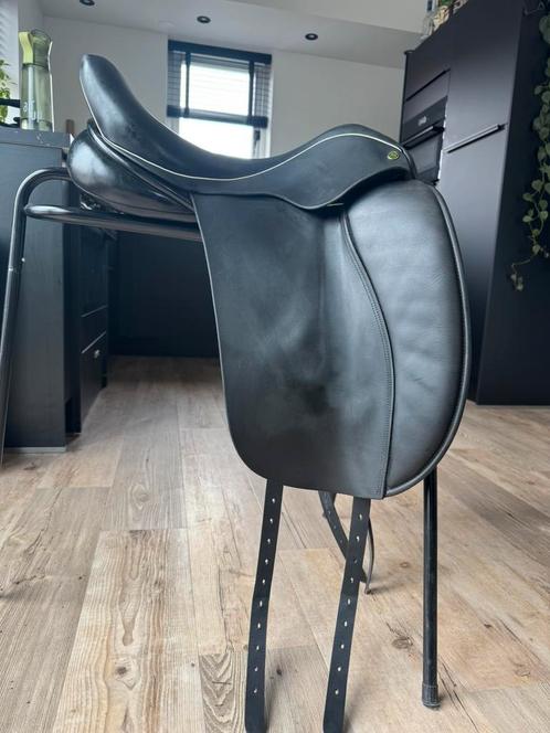 Hulsebos dynamic 3 18 inch, Dieren en Toebehoren, Paarden en Pony's | Zadels, Gebruikt, Dressuur, Ophalen of Verzenden