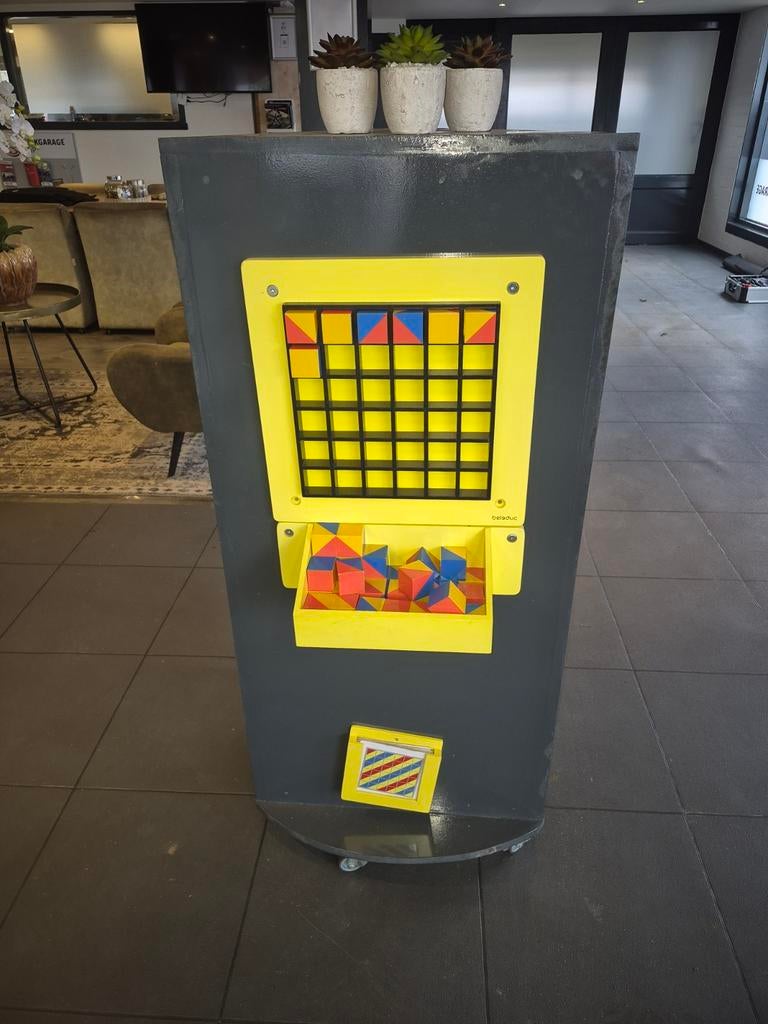 Speelzuil  op wieltjes, Ophalen, Gebruikt, Overige typen, Met wieltjes