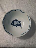 Chinees porseleinen schaaltje met Koi, Ophalen of Verzenden