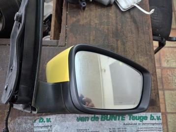 Buitenspiegel rechts van een Seat Mii beschikbaar voor biedingen