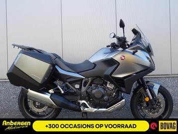 Honda NT 1100 ABS (bj 2022) beschikbaar voor biedingen