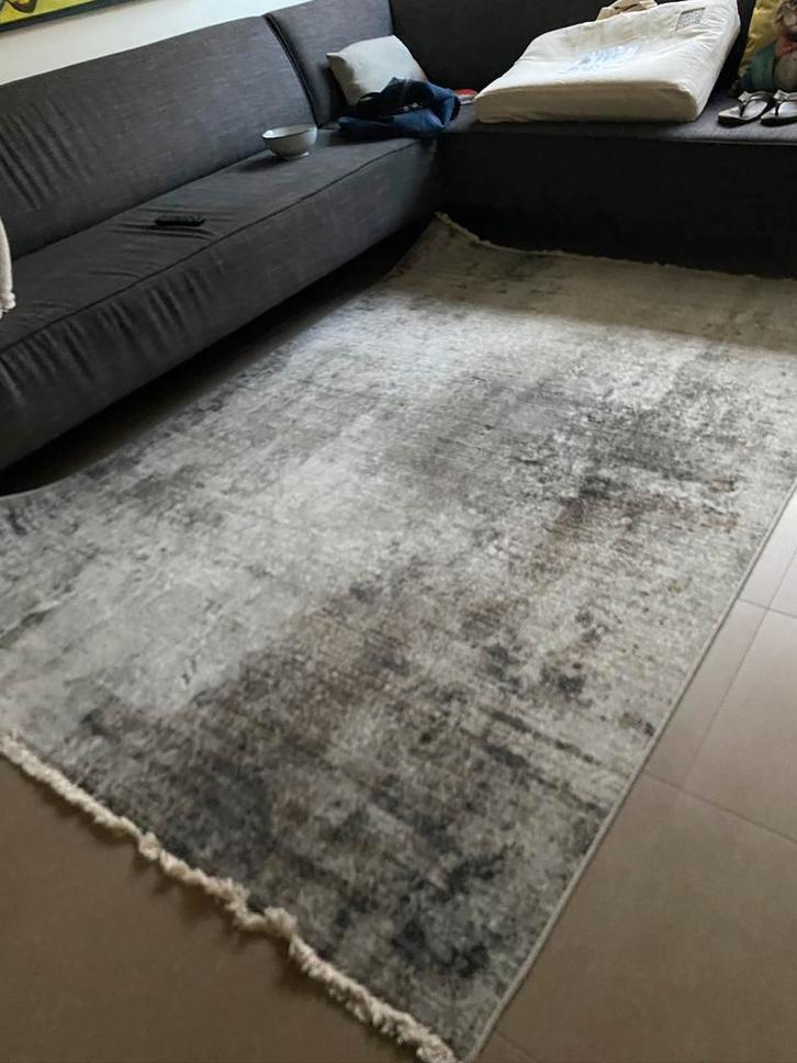 Vloerkleed 160x235 met gratis antislip onderkleed, Huis en Inrichting, Stoffering | Tapijten en Kleden, Zo goed als nieuw, 150 tot 200 cm