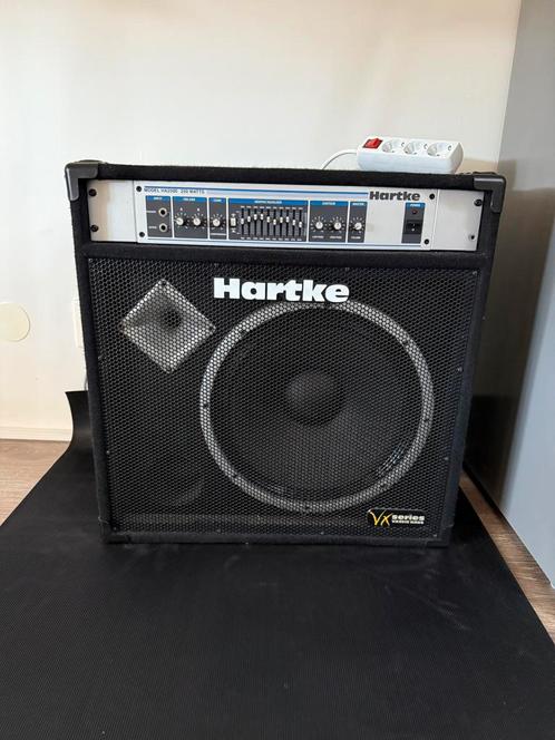 Hartke VX2515 Bass Combo, Muziek en Instrumenten, Versterkers | Bas en Gitaar, Gebruikt, Basgitaar, 100 watt of meer, Ophalen