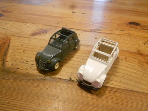 Citroën 2CV - twee stuks, Hobby en Vrije tijd, Modelauto's | 1:43, Zo goed als nieuw, Auto, Solido, Ophalen of Verzenden