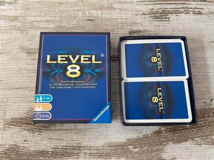 Level 8 ravensburger [s432], Hobby en Vrije tijd, Gezelschapsspellen | Bordspellen, Zo goed als nieuw, Ophalen of Verzenden