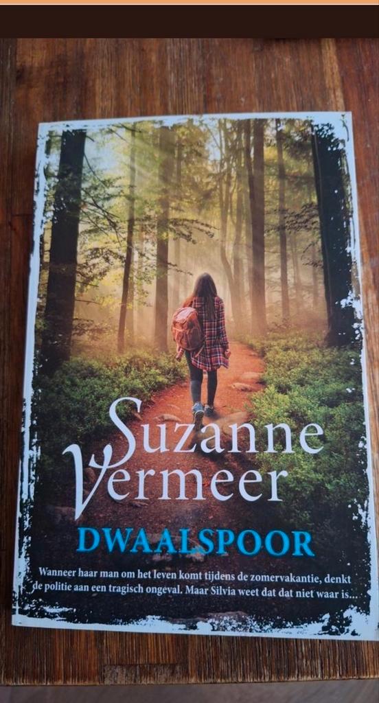 Dwaalspoor - Suzanne Vermeer, Boeken, Thrillers, Zo goed als nieuw, Nederland, Ophalen of Verzenden