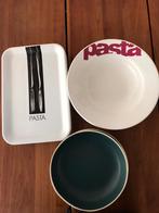 2 x 4 pastaborden en 4 Pokebowls, alles samen voor € 12,50, Ophalen, Zo goed als nieuw, Overige materialen, Overige stijlen