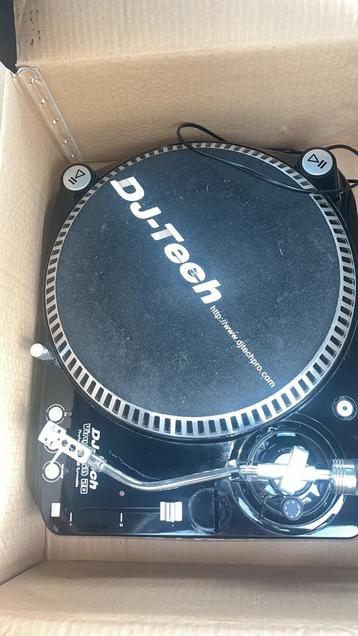 Dj tech platenspeler  beschikbaar voor biedingen
