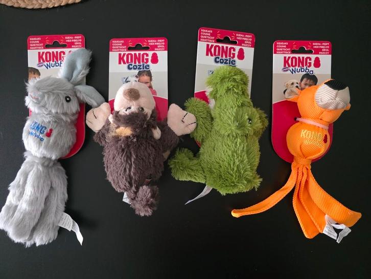 4 nieuwe Kong speeltjes, Dieren en Toebehoren, Hondenspeelgoed, Nieuw, Knuffels, Ophalen of Verzenden