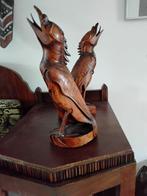 Art deco bali houtsnijwerk, Eén persoon
