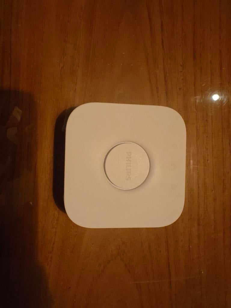 Philips Hue Bridge, Ophalen of Verzenden, Zo goed als nieuw, Minder dan 25 cm, Minder dan 100 cm