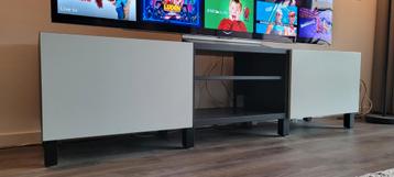 TV meubel Ikea Besta beschikbaar voor biedingen
