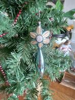 oude glazen kerstbal model bloem op pegel, Diversen, Kerst, Ophalen of Verzenden, Gebruikt