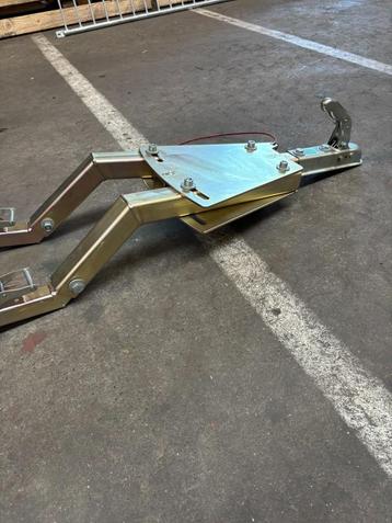Trekstang sleepstang triangel beschikbaar voor biedingen
