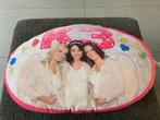 K3 kussen met de originele leden Karen, Kristel en Kathleen, Ophalen of Verzenden, Zo goed als nieuw, Roze, Rechthoekig
