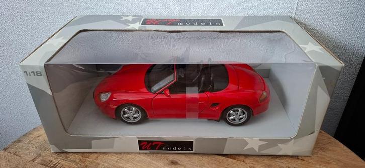 1.18  porsche boxster cabriolet, Hobby en Vrije tijd, Modelauto's | 1:18, Zo goed als nieuw, Auto, UT Models, Ophalen of Verzenden